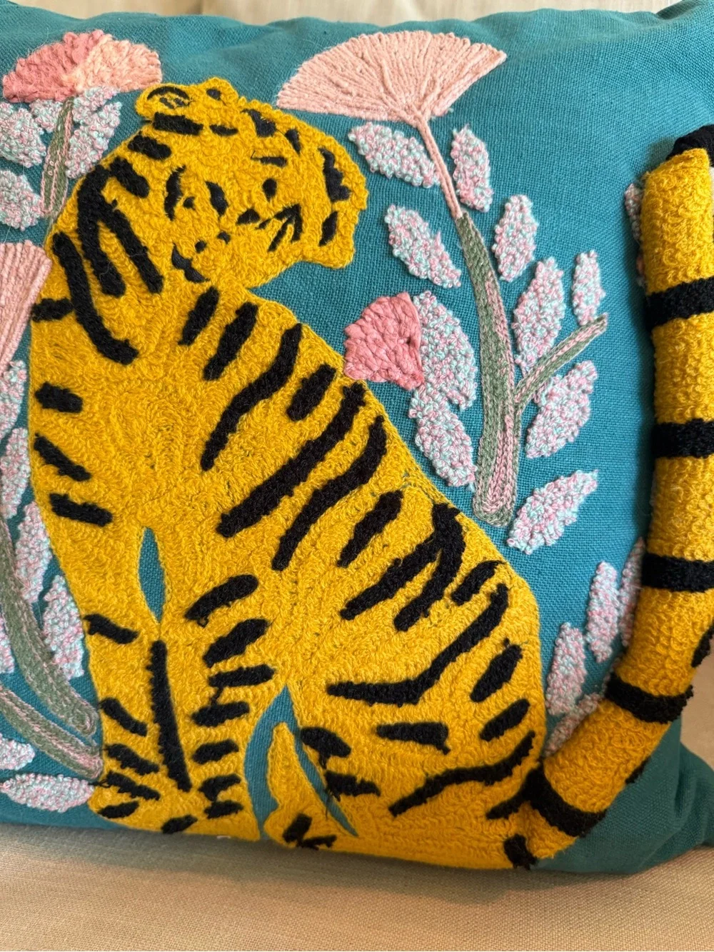 Set of 2 Hand Tufted Tiger Throw Pillows Safari Animal Mustard Cotton 18x18 New